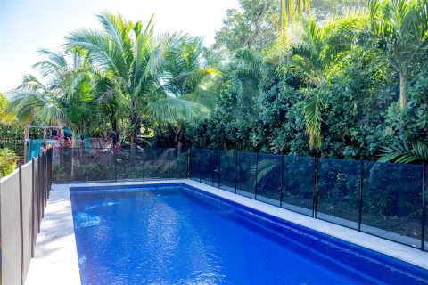 Villa ou maison à vendre à Miami, Floride: 4 chambres, 169.73 m2 № 1973792 - photo 14