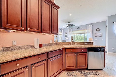 Villa ou maison à vendre à Poinciana, Floride: 2 chambres, 217.67 m2 № 1900990 - photo 13