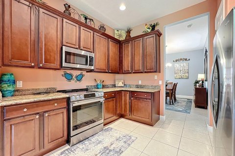 Villa ou maison à vendre à Poinciana, Floride: 2 chambres, 217.67 m2 № 1900990 - photo 11
