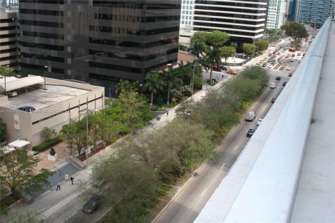 Condo in Miami, Florida, 2 bedrooms  № 1857611 - photo 7