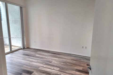 Condo in Miami, Florida, 2 bedrooms  № 1857611 - photo 19