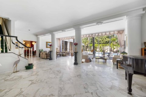 House in Palm Beach, Florida 5 bedrooms, 620.22 sq.m. № 2261882 - photo 16