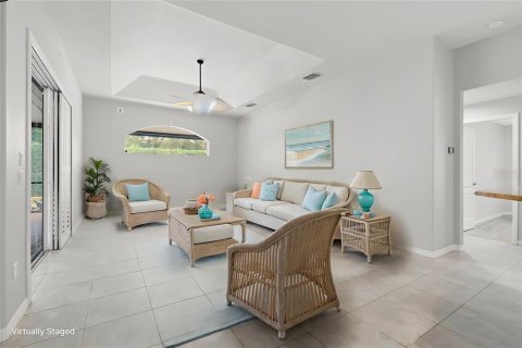 Купить виллу или дом в Порт-Шарлотт, Флорида 3 комнаты, 267.37м2, № 2109695 - фото 9