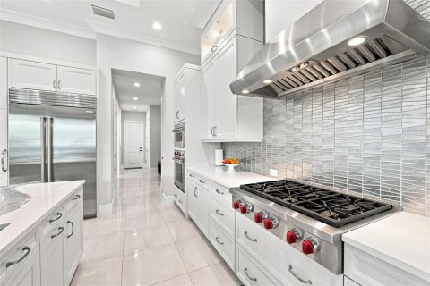 Casa en venta en New Port Richey, Florida, 4 dormitorios, 354.33 m2 № 2324613 - foto 27