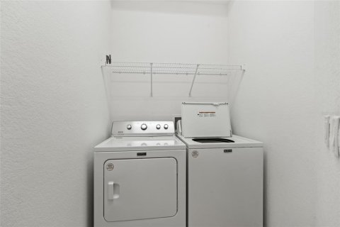 Touwnhouse à vendre à Fort Myers, Floride: 2 chambres, 163.14 m2 № 2118962 - photo 25