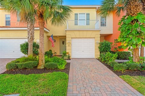 Touwnhouse à vendre à Fort Myers, Floride: 2 chambres, 163.14 m2 № 2118962 - photo 4