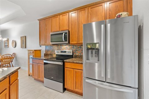 Touwnhouse à vendre à Fort Myers, Floride: 2 chambres, 163.14 m2 № 2118962 - photo 9