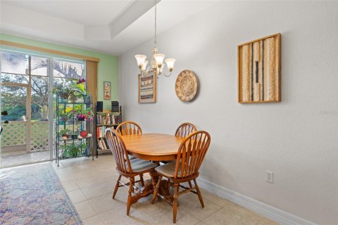 Touwnhouse à vendre à Fort Myers, Floride: 2 chambres, 163.14 m2 № 2118962 - photo 7