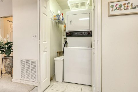 Copropriété à louer à Sarasota, Floride: 2 chambres, 99.22 m2 № 1256221 - photo 18