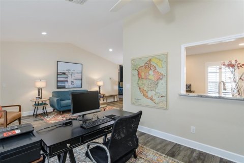Condominio en venta en Tarpon Springs, Florida, 2 dormitorios, 103.12 m2 № 1879726 - foto 10
