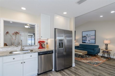 Condominio en venta en Tarpon Springs, Florida, 2 dormitorios, 103.12 m2 № 1879726 - foto 6