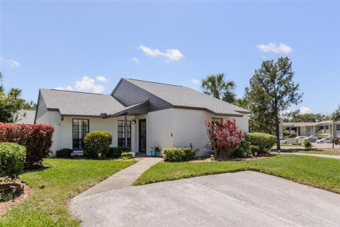 Condominio en venta en Tarpon Springs, Florida, 2 dormitorios, 103.12 m2 № 1879726 - foto 28
