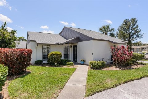 Condominio en venta en Tarpon Springs, Florida, 2 dormitorios, 103.12 m2 № 1879726 - foto 1