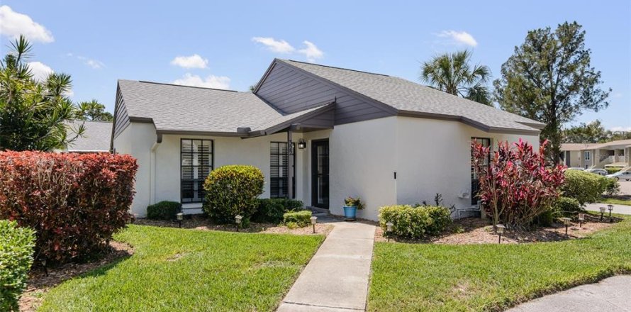 Condominio en Tarpon Springs, Florida, 2 dormitorios  № 1879726
