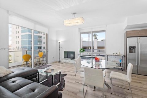 Copropriété à louer à Miami, Floride: 2 chambres, 96.34 m2 № 2154620 - photo 13