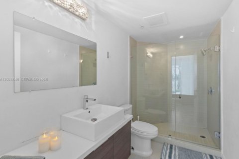 Copropriété à louer à Miami, Floride: 2 chambres, 96.34 m2 № 2154620 - photo 15
