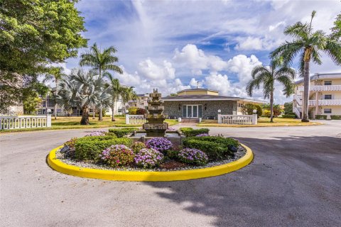 Condominio en venta en Lauderhill, Florida, 2 dormitorios, 80.82 m2 № 1859627 - foto 24