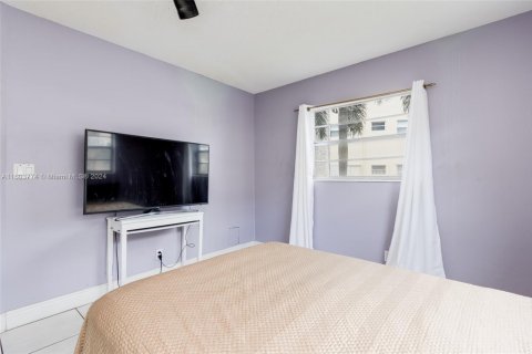 Condominio en venta en Lauderhill, Florida, 2 dormitorios, 80.82 m2 № 1859627 - foto 15