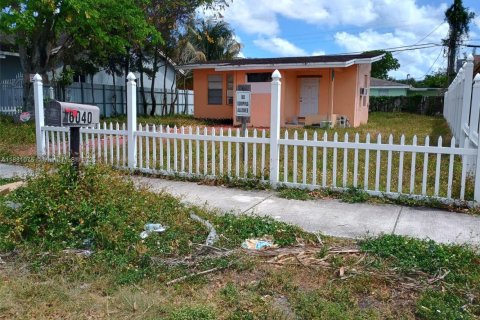 House in Miramar, Florida 1 bedroom, 39.02 sq.m. № 1983284 - photo 2