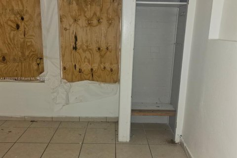 House in Miramar, Florida 1 bedroom, 39.02 sq.m. № 1983284 - photo 10