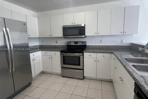 Condominio en venta en Doral, Florida, 3 dormitorios, 132.76 m2 № 2021974 - foto 3