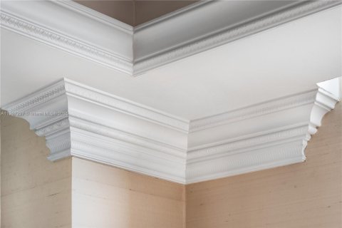 Condo in Miami, Florida, 2 bedrooms № 1972909 - photo 22