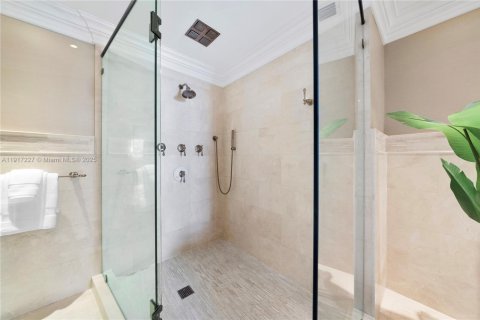 Condo in Miami, Florida, 2 bedrooms № 1972909 - photo 26