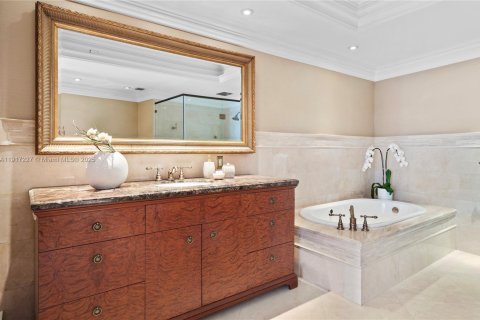 Condo in Miami, Florida, 2 bedrooms № 1972909 - photo 24