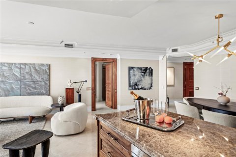 Condo in Miami, Florida, 2 bedrooms № 1972909 - photo 19