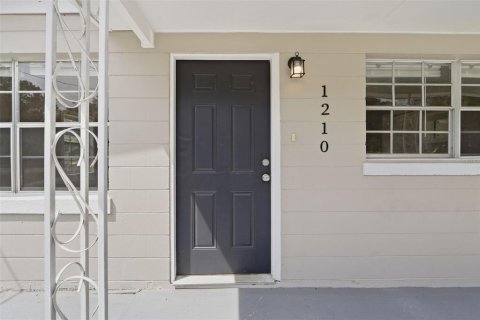Casa en venta en Winter Haven, Florida, 3 dormitorios, 86.96 m2 № 2383855 - foto 9