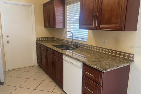 House in Ocoee, Florida 3 bedrooms, 95.22 sq.m. № 1880821 - photo 7