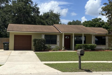 House in Ocoee, Florida 3 bedrooms, 95.22 sq.m. № 1880821 - photo 2