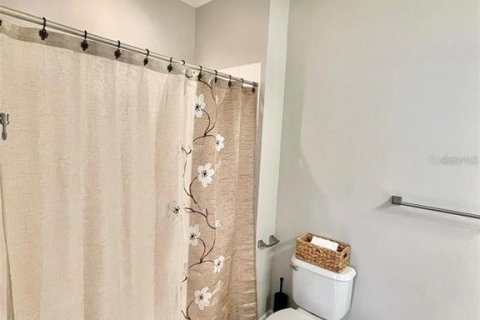 Touwnhouse à vendre à Sarasota, Floride: 3 chambres, 168.9 m2 № 1842016 - photo 16