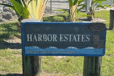 House in Boynton Beach, Florida 3 bedrooms, 166.02 sq.m. № 2081975 - photo 16
