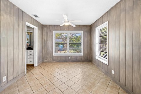 House in Boynton Beach, Florida 3 bedrooms, 166.02 sq.m. № 2081975 - photo 21