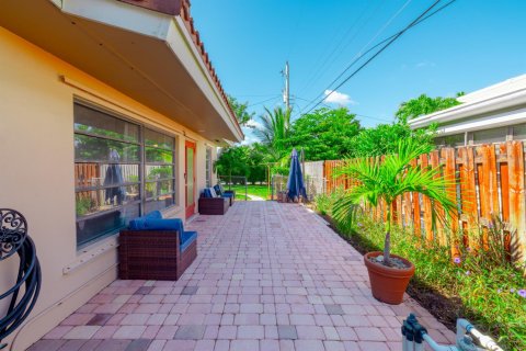House in Boynton Beach, Florida 3 bedrooms, 166.02 sq.m. № 2081975 - photo 17