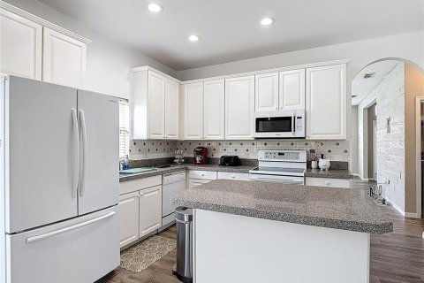 House in Kissimmee, Florida 4 bedrooms, 181.62 sq.m. № 1817414 - photo 11