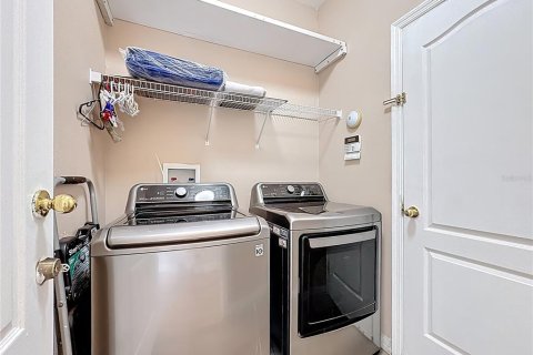 House in Kissimmee, Florida 4 bedrooms, 181.62 sq.m. № 1817414 - photo 20