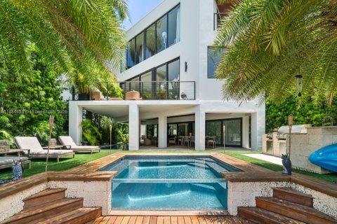 Купить виллу или дом в Майами, Флорида 5 спален, 499.63м2, № 1931377 - фото 7
