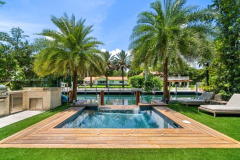 Купить виллу или дом в Майами, Флорида 5 спален, 499.63м2, № 1931377 - фото 16