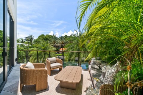 Купить виллу или дом в Майами, Флорида 5 спален, 499.63м2, № 1931377 - фото 17