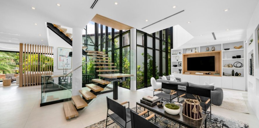 Дом в Майами, Флорида 5 спален, 499.63м2 № 1931377