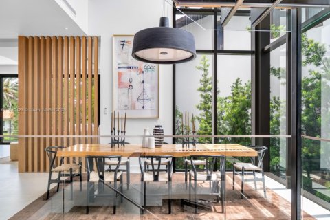 Купить виллу или дом в Майами, Флорида 5 спален, 499.63м2, № 1931377 - фото 6