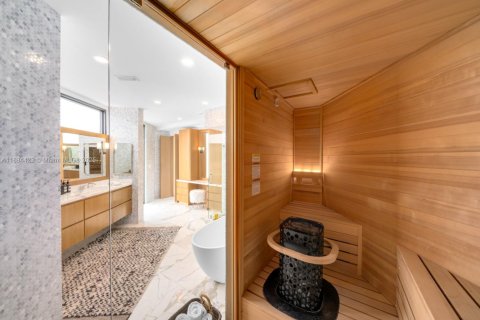 Купить виллу или дом в Майами, Флорида 5 спален, 499.63м2, № 1931377 - фото 26