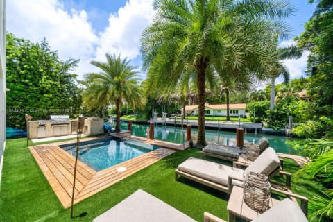 Купить виллу или дом в Майами, Флорида 5 спален, 499.63м2, № 1931377 - фото 15