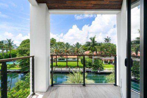 Купить виллу или дом в Майами, Флорида 5 спален, 499.63м2, № 1931377 - фото 28