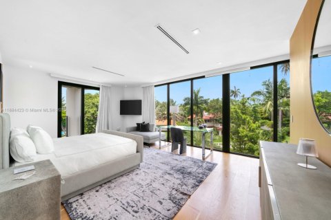 Купить виллу или дом в Майами, Флорида 5 спален, 499.63м2, № 1931377 - фото 24