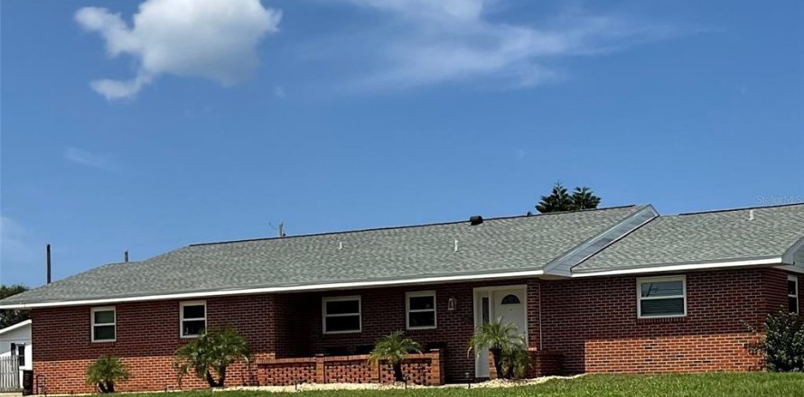 Casa en Daytona Beach, Florida 3 dormitorios, 130.71 m2 № 1866144