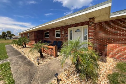 Casa en venta en Daytona Beach, Florida, 3 dormitorios, 130.71 m2 № 1866144 - foto 2