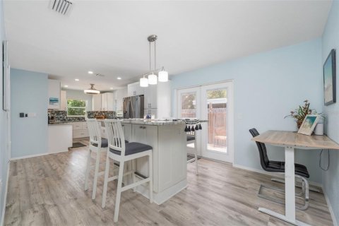 Купить виллу или дом в Сарасота, Флорида 6 комнат, 139.45м2, № 2226023 - фото 7